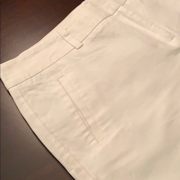Loft Linen Blend Shorts - Picture 4 of 8